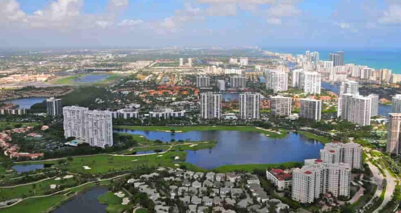 Aventura condos for sale