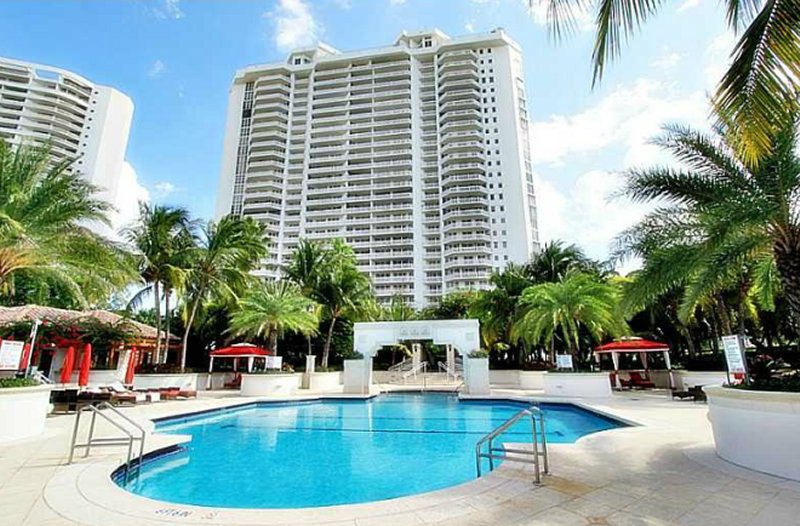 Williams Island 2600 Condo For Sale