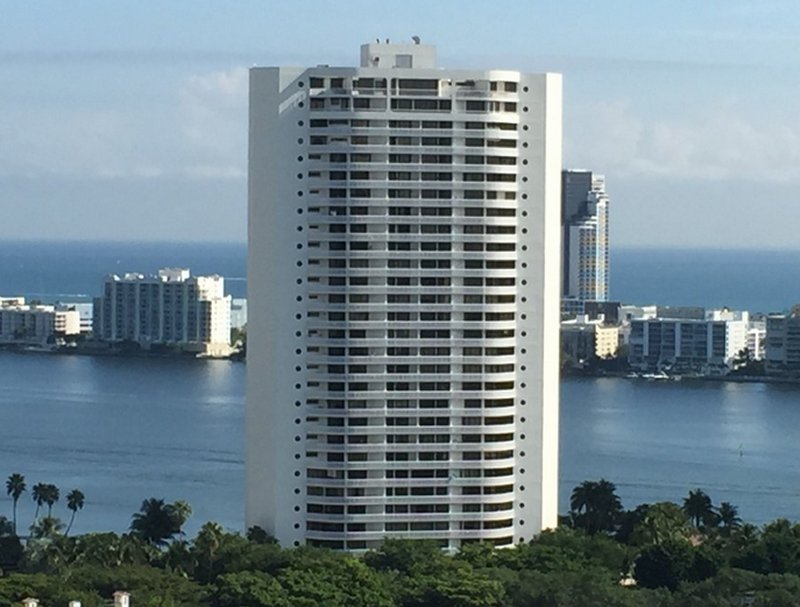 Williams Island 3000 Condo For Sale